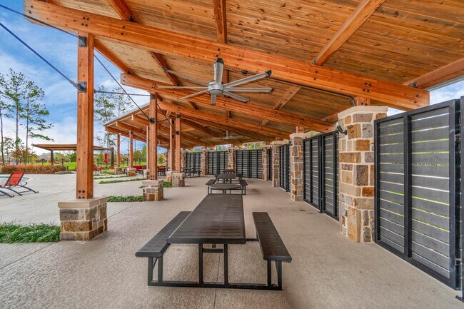 Building Photo - 14455 Cedar Ledge Ln