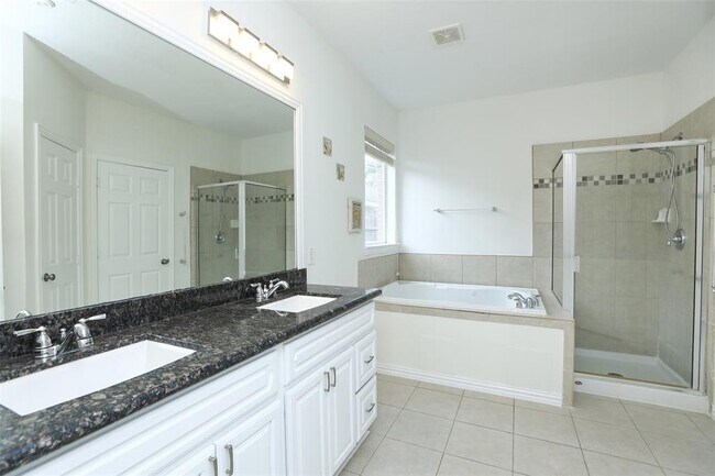 Building Photo - 11411 Cypresswood Trail Dr