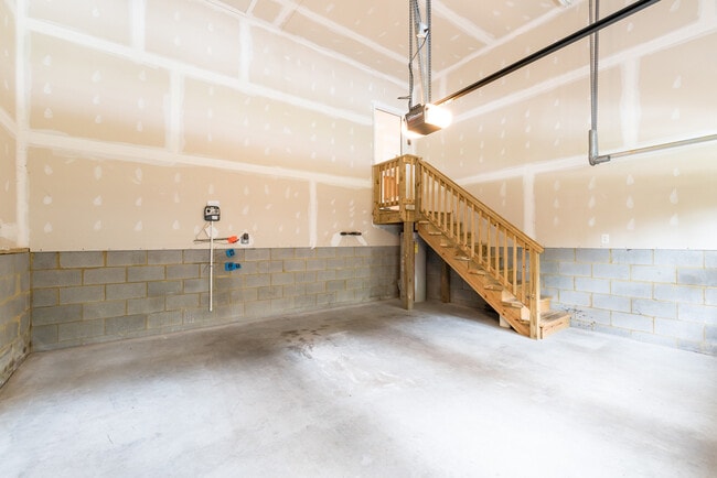 Building Photo - 3303 Ceres Rd