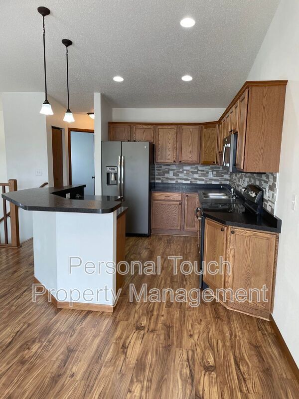 Building Photo - 2580 5th St W