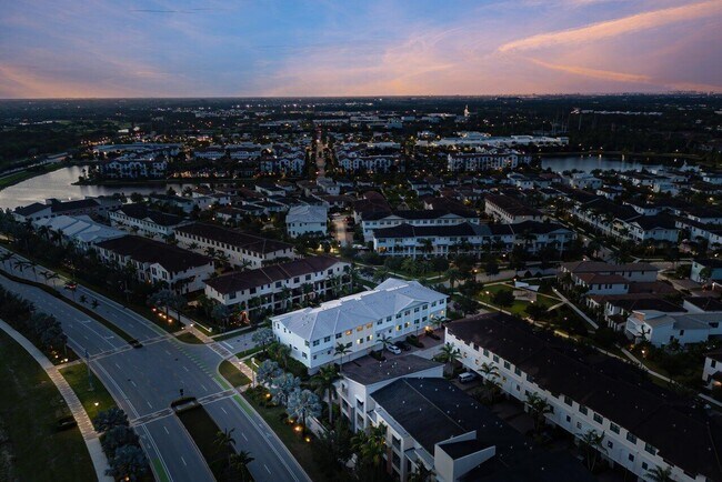 Building Photo - 7114 Edison Pl