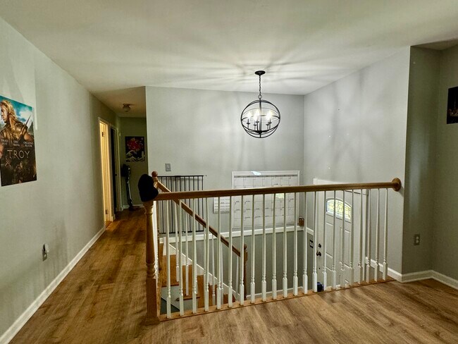 Building Photo - 114 Ingersoll Rd