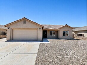 Building Photo - For Rent: 3-bedroom, 2-bathroom home in Villa Chaparral