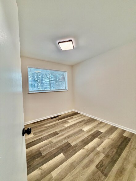 Building Photo - 3011 Peterson St