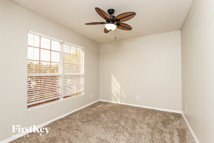 Building Photo - 946 Riviera Point Dr