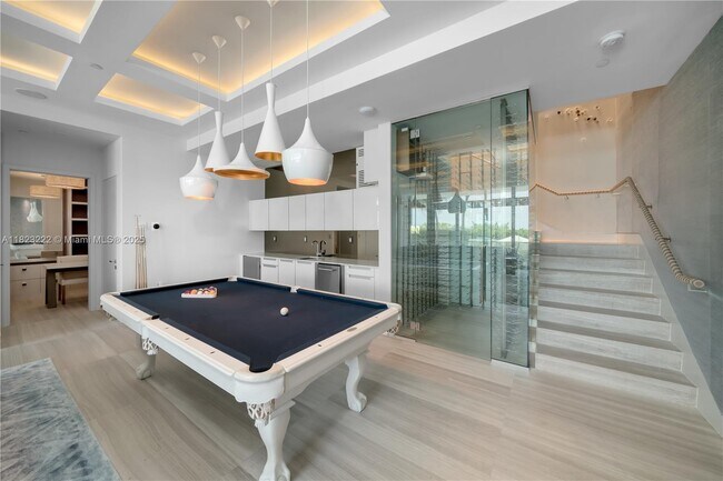 Building Photo - 321 Ocean Dr