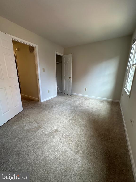 Building Photo - 529 Colecroft Ct