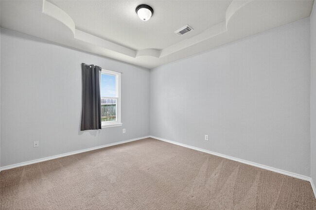 Building Photo - 17314 Blackstone Trails Dr