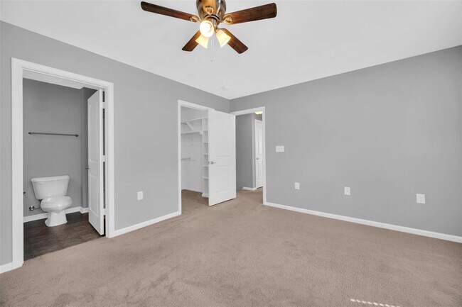 Building Photo - 1652 Halesworth Ln