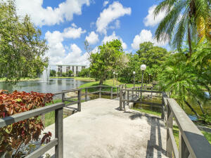 Building Photo - 2236 N Cypress Bend Dr