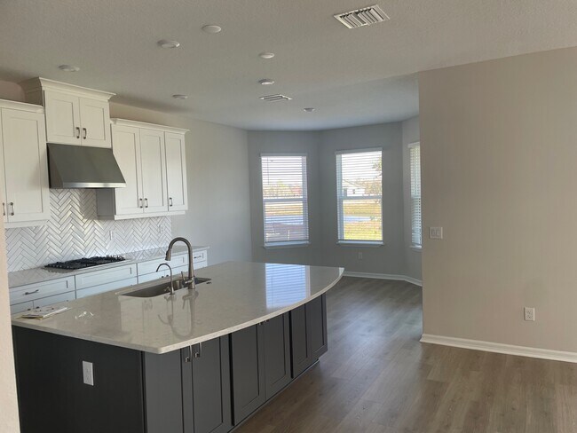 Building Photo - 6119 Maidenstone Way