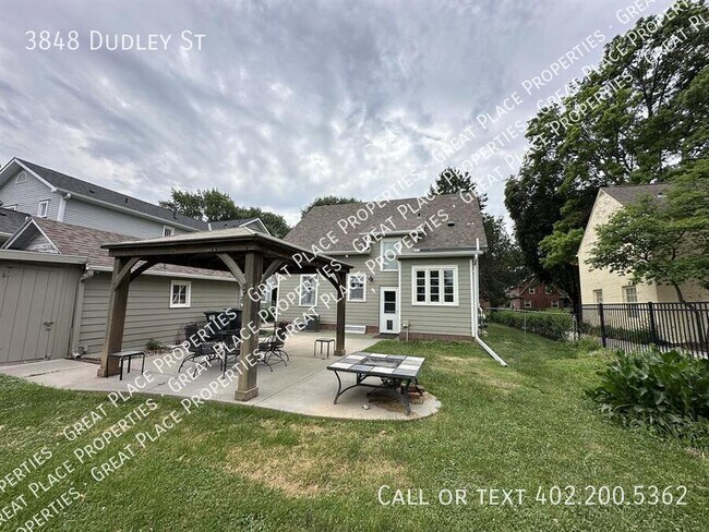 Building Photo - 3848 Dudley St