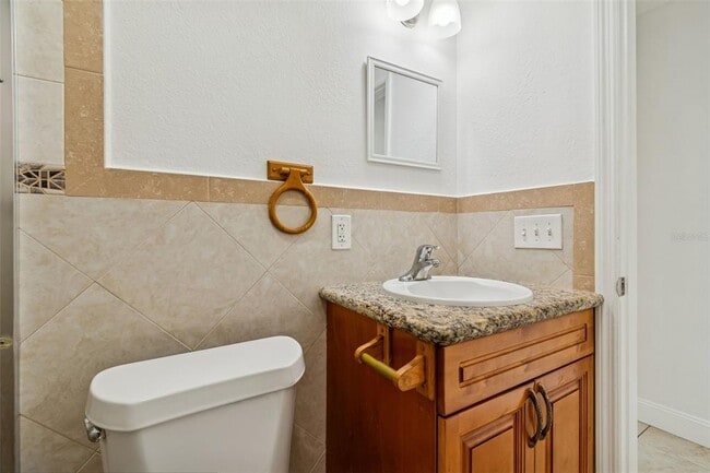 Building Photo - 1705 W Norfolk St