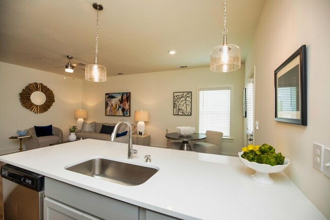 Building Photo - Elevated Rental Home with Community Amenities
