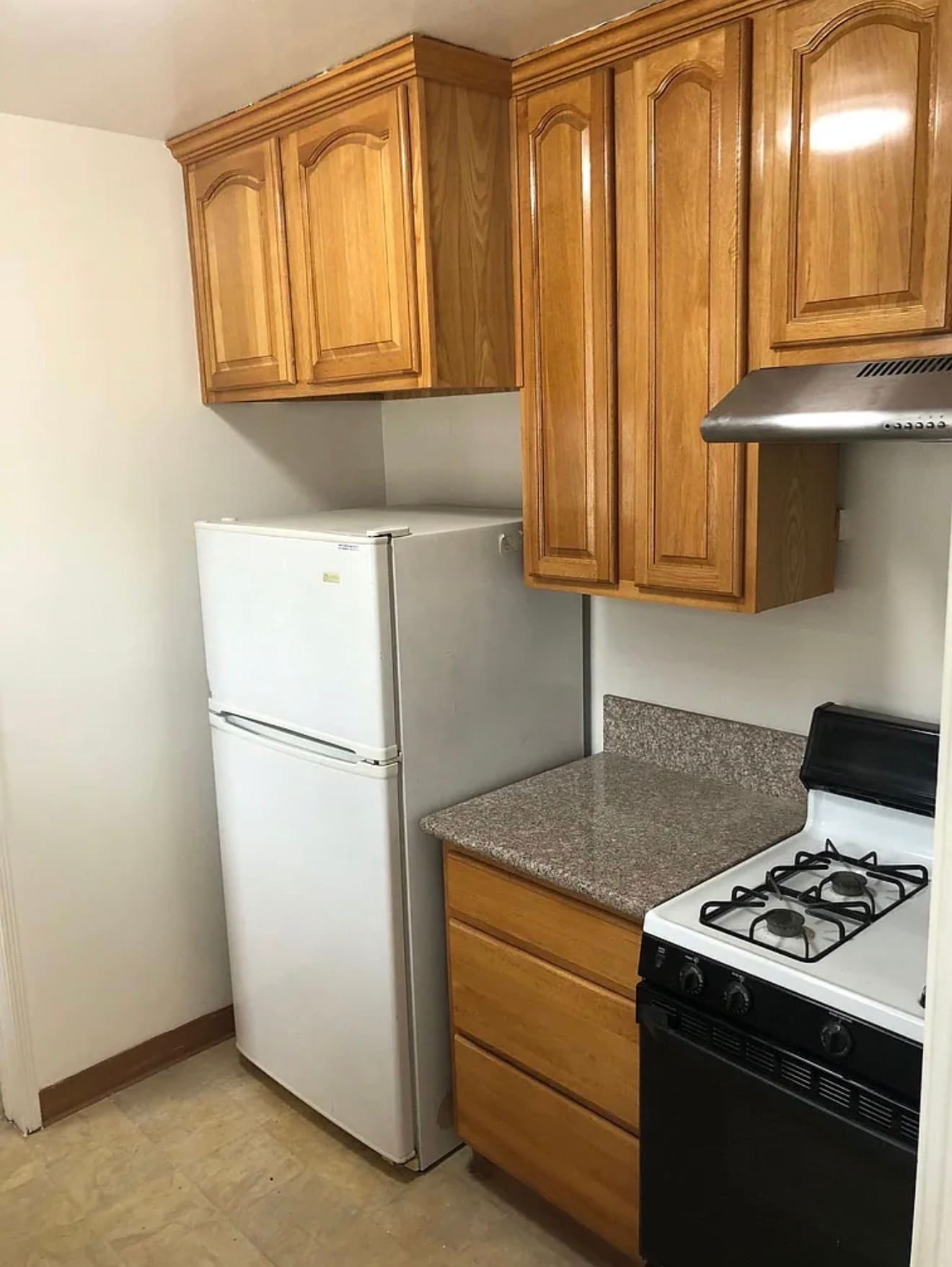 Building Photo - 1854 Garvey Ave