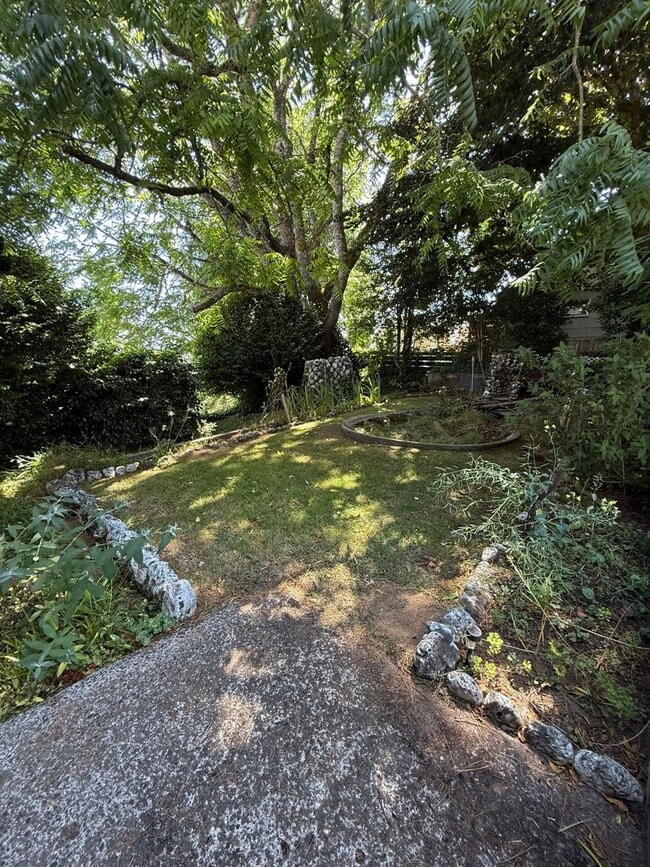 Building Photo - 2439 Sherman Ave