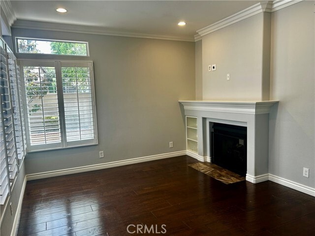 Building Photo - 23 Amarante