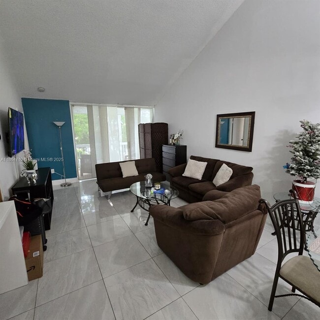Building Photo - 4651 NW 97th Ct