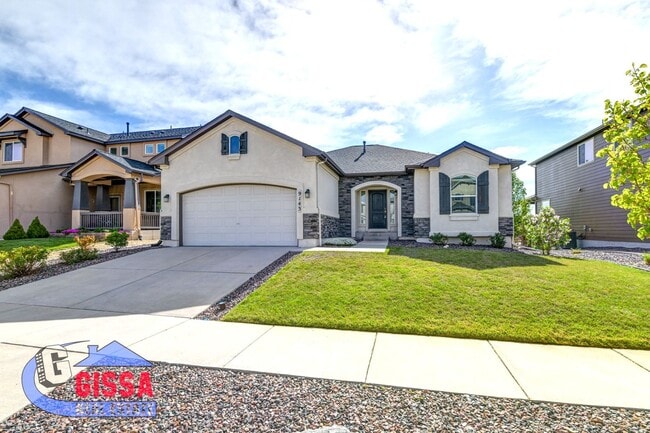 Primary Photo - Beautiful home with 5 bedrooms, 4 bathroom...