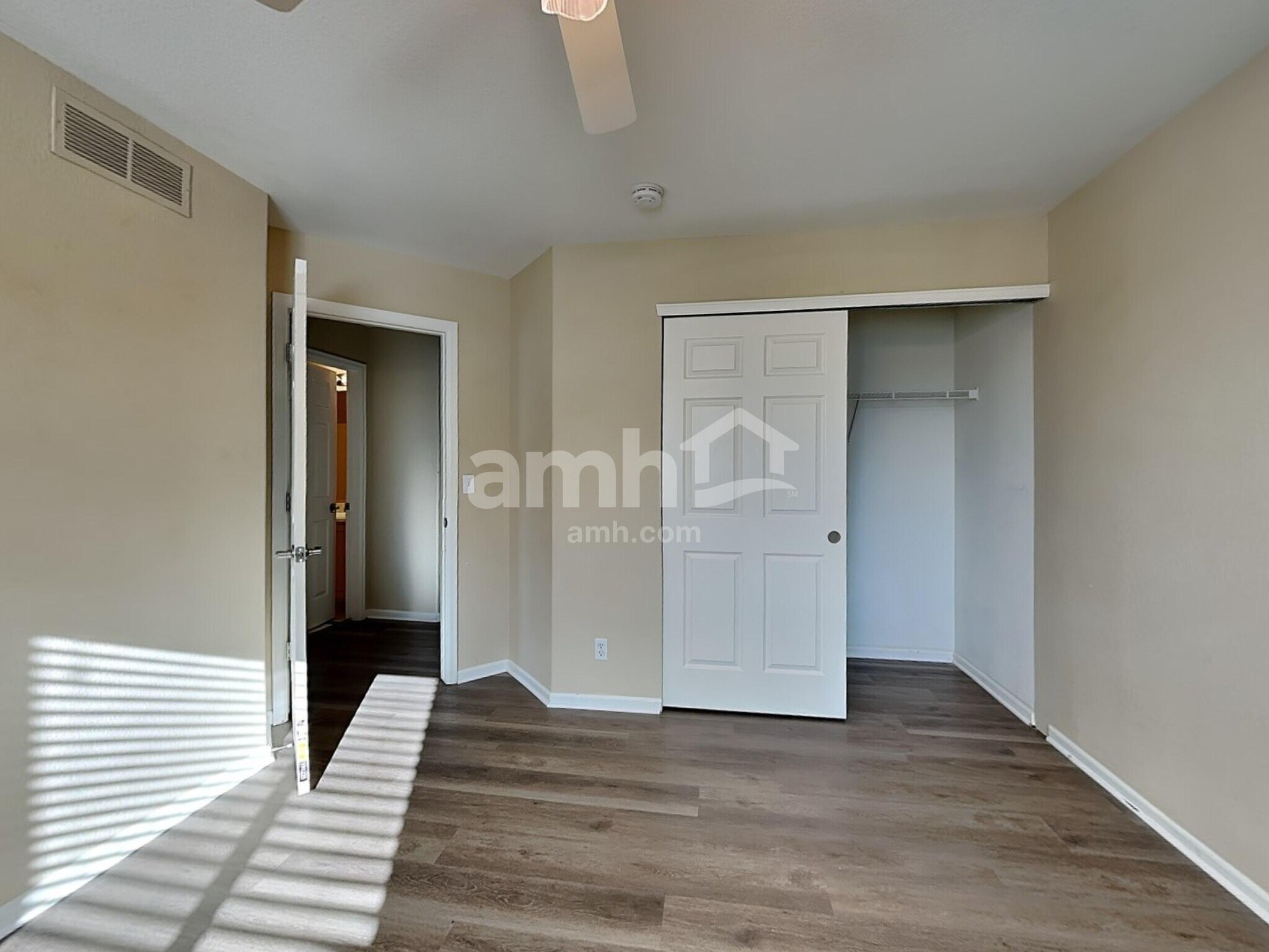 Building Photo - 3104 E 108th Dr