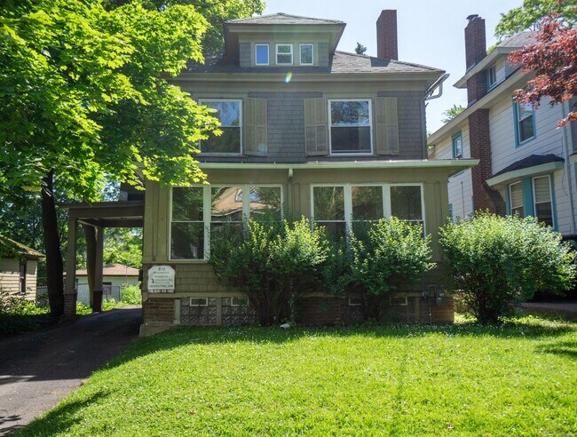 Building Photo - 815 Maryland Ave