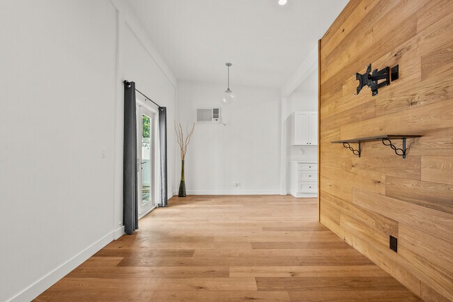 Building Photo - 23036 Burbank Blvd