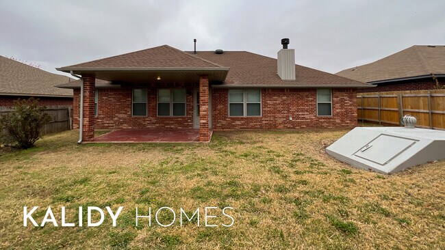 Building Photo - 5921 SE 88th St