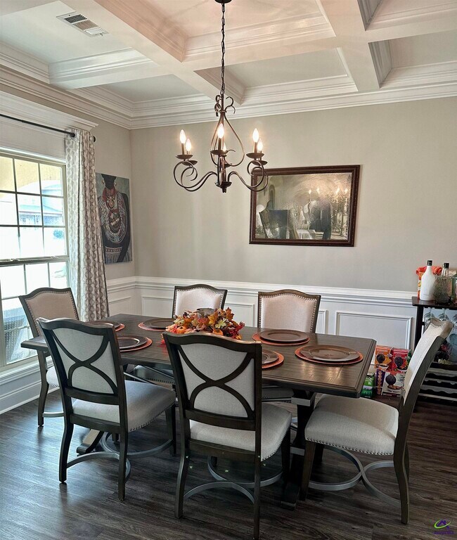 Building Photo - 201 Deven Ct