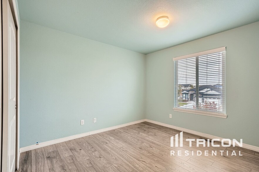 Building Photo - 899 Shirttail Peak Ct