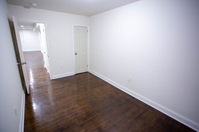 Building Photo - BRAND NEW 2 BEDROOM 1 BATH APARTMENT