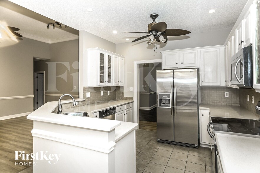 Building Photo - 1309 Chandlers Field Dr