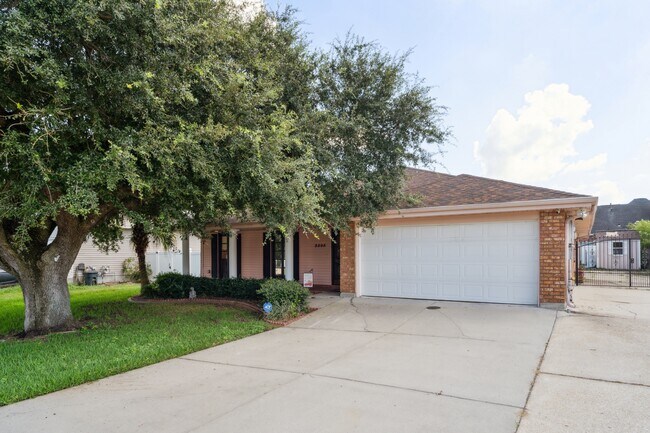 Primary Photo - 3505 Lake Arrowhead Dr