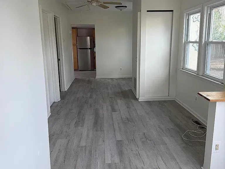 Building Photo - 181 Tilton St