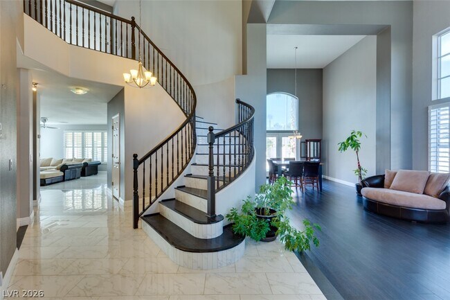 Building Photo - 152 Ultra Dr