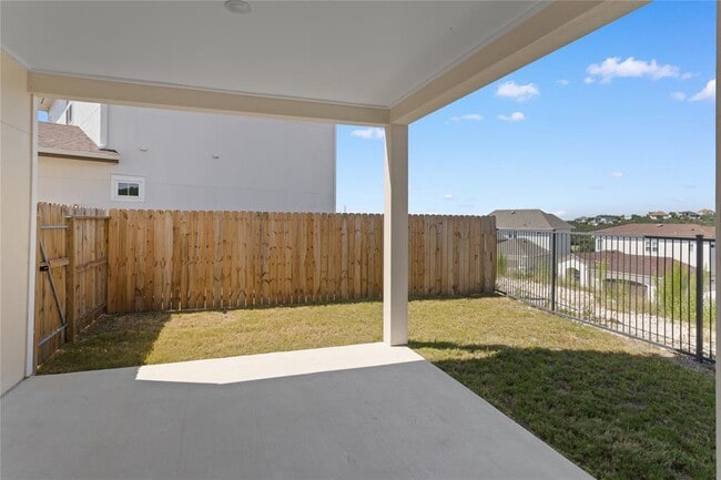 Building Photo - 18531 Kyle Seale Pkwy