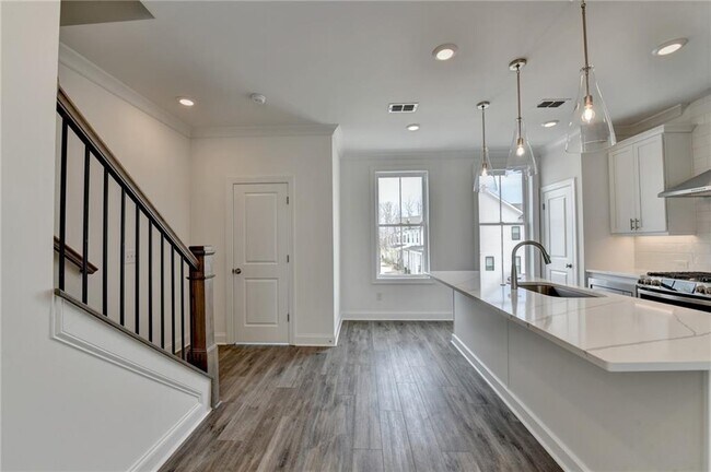 Building Photo - 5422 Howington Ct