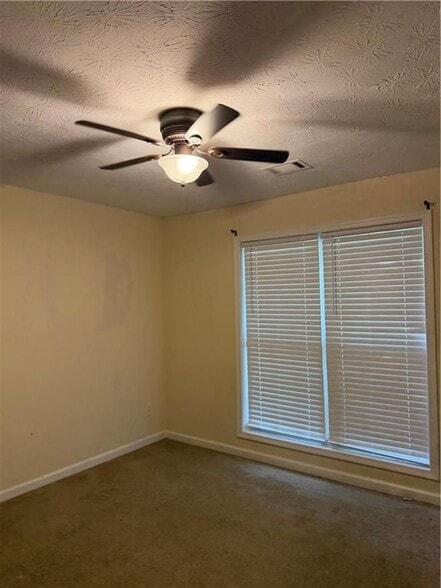 Building Photo - 508 Lee Miller Dr