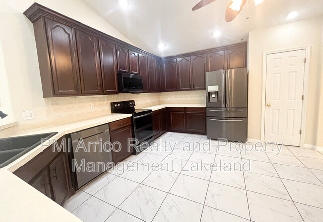 Building Photo - 3309 Verbena Ave