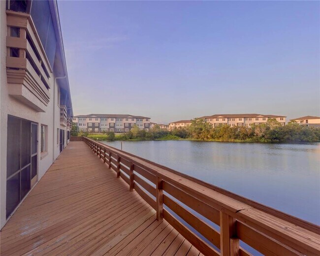 Building Photo - 1807 Garden Lake Dr