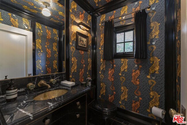 Building Photo - 7171 Chelan Way