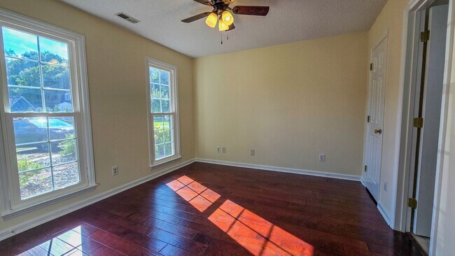Building Photo - 1804 Larkhill Ct