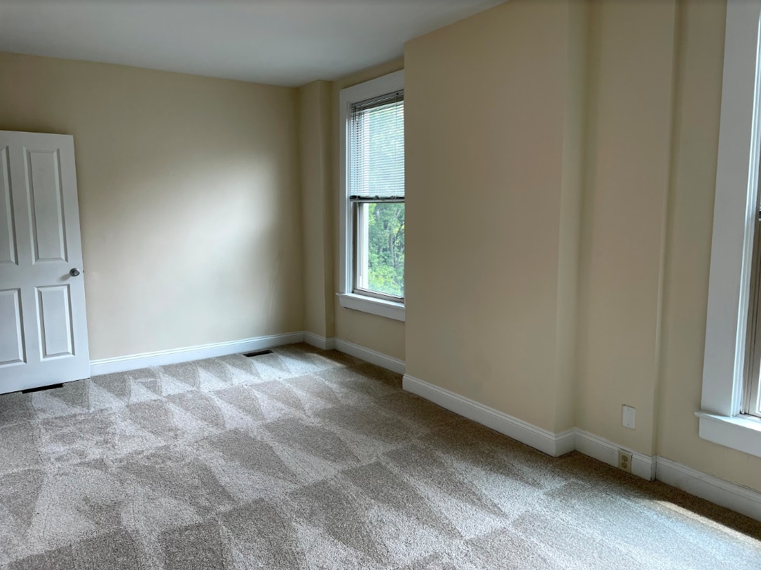 Building Photo - 2614 Eden Ave