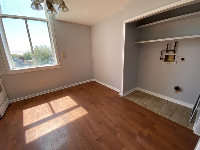 Building Photo - 4406 Camden Ave