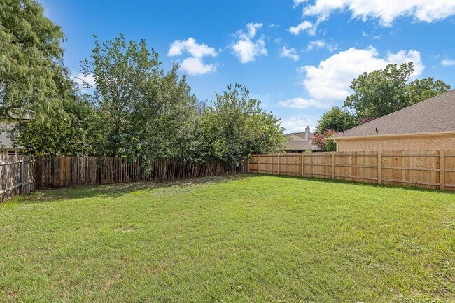 Building Photo - 3600 Texas Topaz Dr