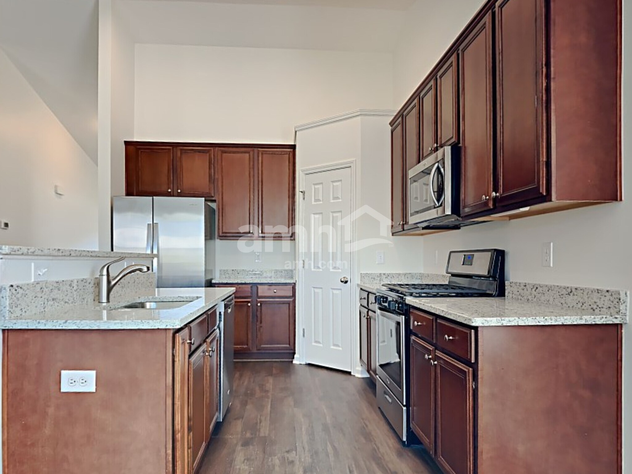 Building Photo - 129 Charlesfort Way