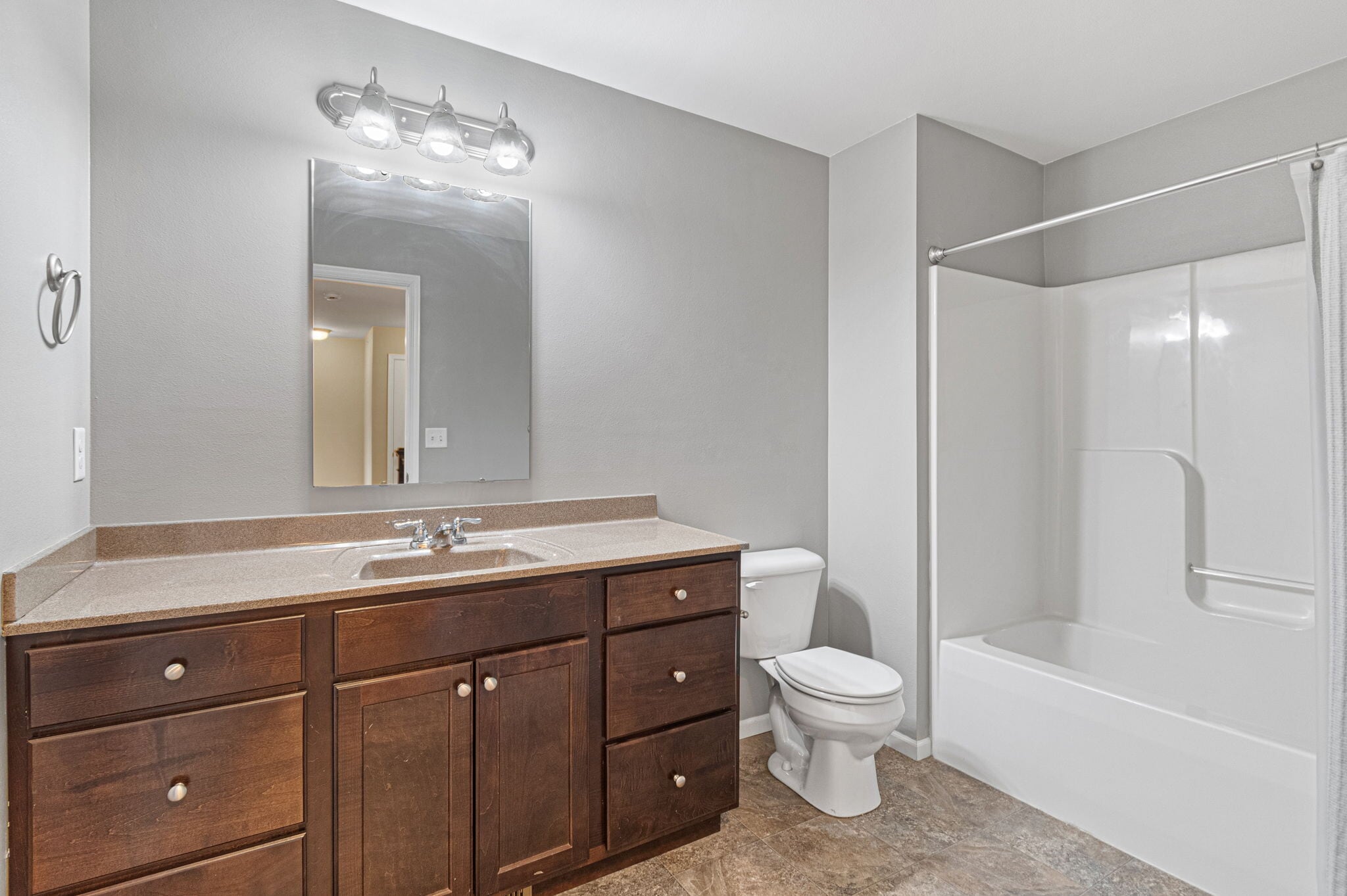 Building Photo - 414 Churchill Dr