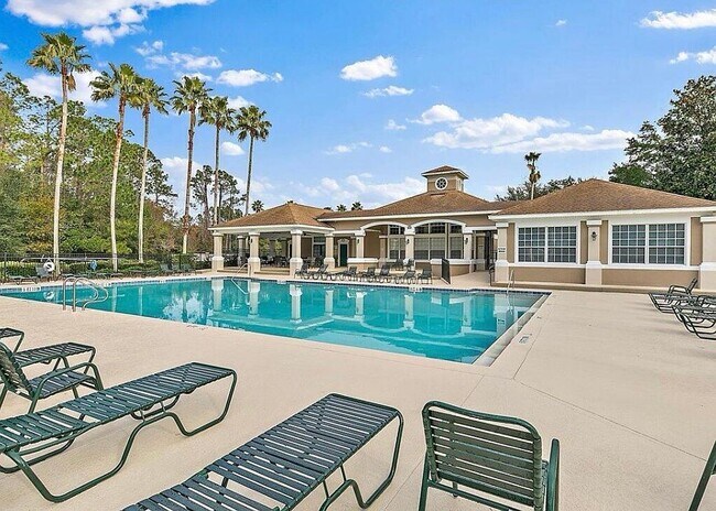 Building Photo - 10550 Baymeadows Rd