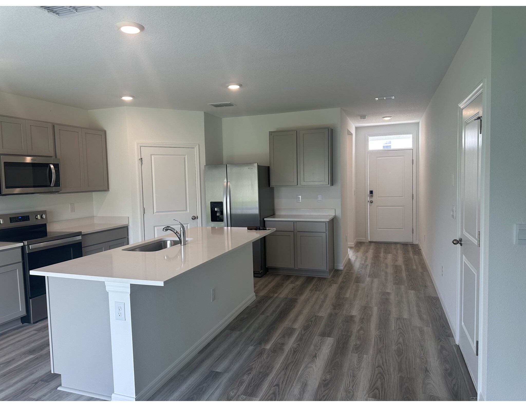 Kitchen - 10588 Farm Hill Ave