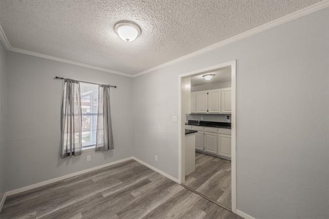 Building Photo - 1009 S Waco St