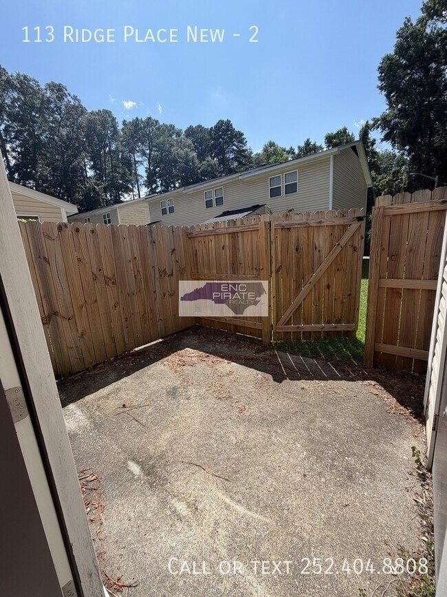 Building Photo - 113 Ridge Pl